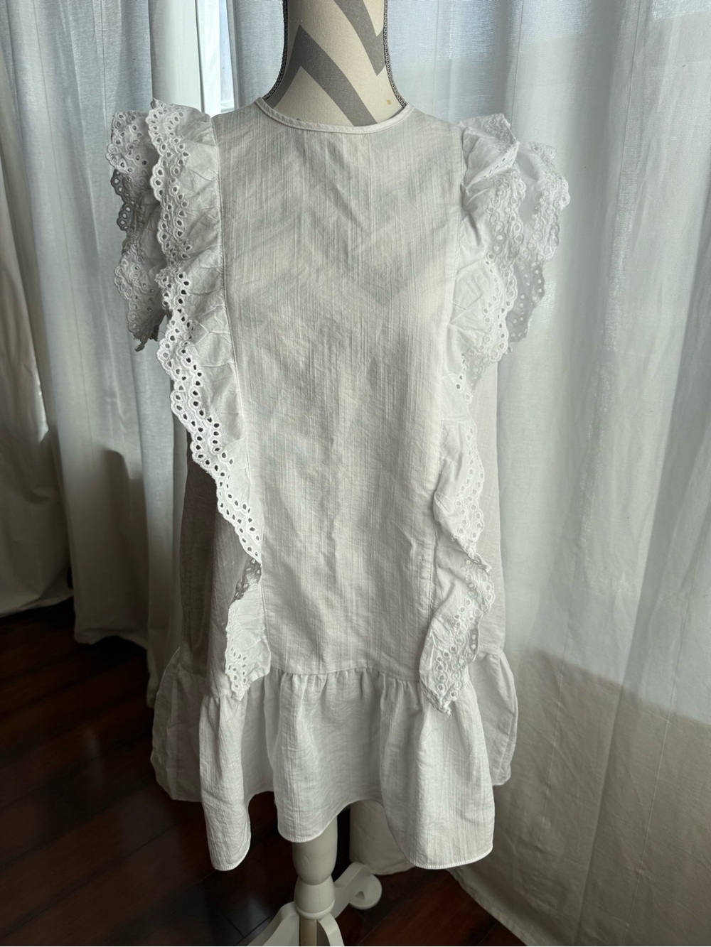 Pinch Eyelet Lace Ruffle Tunic Dress
